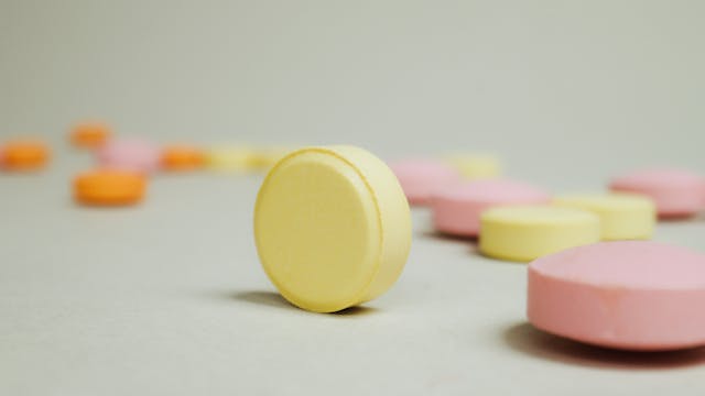 Lek przeciwbólowy bez opioidów
